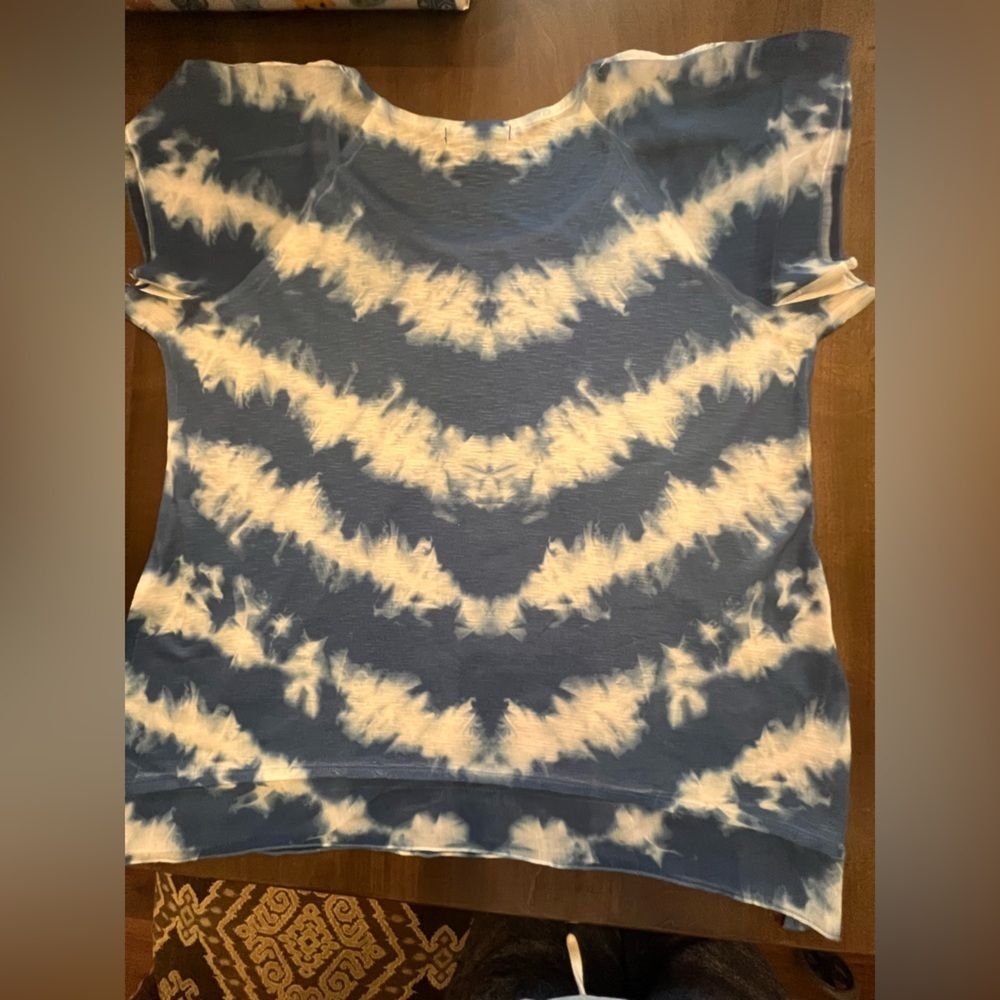 Women's Blue Tie-Dye Top - Picture 2 of 9